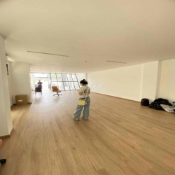 MBKD MẶT TIỀN UNG VĂN KHIÊM – BÌNH THẠNH – KHU SINH VIÊN