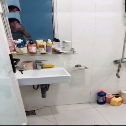 Nhà riêng đủ đồ ngõ 70 phố mai động dt45m2x1 tầng  giá 6tr 