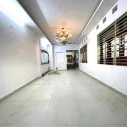 GÓC 2MT 4,2*20m 2LẦU ST 5PN 4WC HXT TÂN SƠN