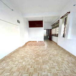 GÓC 2MT 4,2*20m 2LẦU ST 5PN 4WC HXT TÂN SƠN