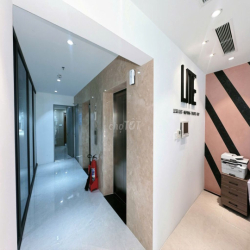 CHO THUÊ TÒA NHÀ VĂN PHÒNG 2500M2 TRUNG TÂM BÌNH THẠNH