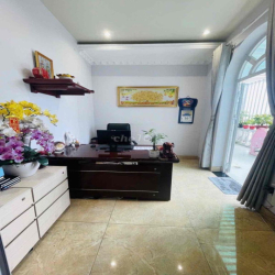 BIỆT THỰ FULL NỘI THẤT HÀ HUY GIÁP GARA XE HƠI