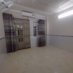 Cho thuê nhà nguyên căn 2 tầng Hẻm XH 1368 LVL, Phước Kiển. Giá 6tr 