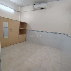 Cho thuê nhà nguyên căn 2 tầng Hẻm XH 1368 LVL, Phước Kiển. Giá 6tr 