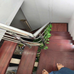 cho thuê căn hộ tầng 5, 76 m2 khu nam thành công