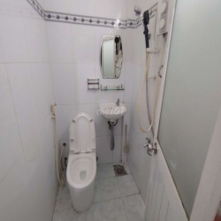 Cho thuê nhà nguyên căn 2 tầng Hẻm XH 1368 LVL, Phước Kiển. Giá 6tr 