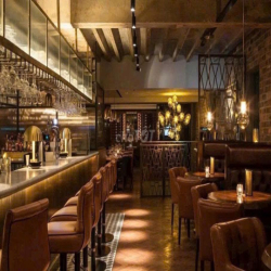 CHO THUÊ NHÀ MẶT TIỀN CALMETTE, QUẬN 1