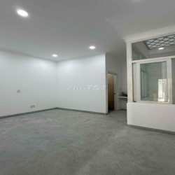 🔥🔥🔥 NHÀ 3 TẦNG NGAY VIN 4PN 5WC MỚI SƠN SỬA