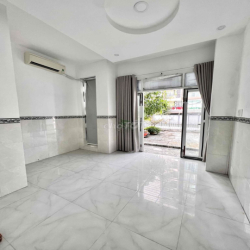 CHO THUÊ NHÀ KINH DOANH 4 TẦNG MẶT ĐƯỜNG CHÍNH GẦN KHU PHỐ DU LỊCH GIÁ
