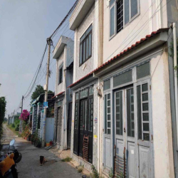 Nhà Trọ KV 4 - Thị trấn Đức Hoà gần công viên Võ Văn Tần