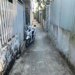 Cho Thuê nhà nguyên căn có nội thất , ưu tiên gia đình cbcnv ở đi làm