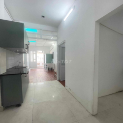 2 phòng ngủ bancol full nội thấy