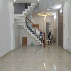 Cần cho thuê nhà MT 68B Đồng Nai P.15 Q.10