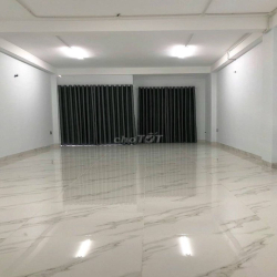 Cần cho thuê nhà MT 68B Đồng Nai P.15 Q.10