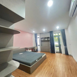 Nhà 1 trệt 2 lầu 5p ngủ bình chuẩn thuận an bình dương