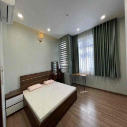 cho thuê nhà 1/ đường số 20 p5 ( 4x15) 2 lầu , 4pn , 5wc  ở liền