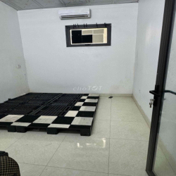 Cần cho thuê nhà cấp 4 tại ngõ 33 Ngọc Đại phường đại mỗ sát cạnh học