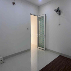 Cho Thuê Nhà nguyên căn trung tâm phố