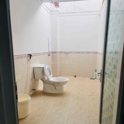 Cho Thuê Nhà nguyên căn trung tâm phố