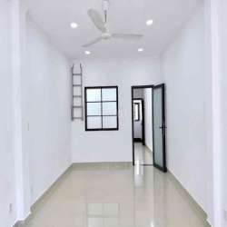cho thuê nguyên căn ngay ngã tư Phú Nhuận