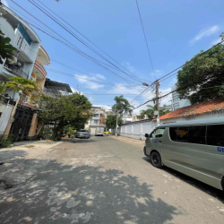 Biệt Thự Siêu Vip Hôm Nay,Cho Thuê Giá 110tr/tháng,3 tấm,Dt 20x20m