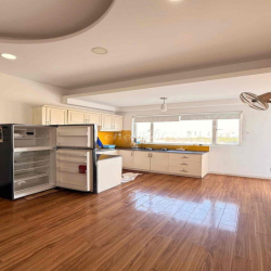 CHO THUÊ CĂN HỘ 2PN 85m2 NGAY BẾN THÀNH VIEW CỰC ĐỈNH FULL TIỆN NGHI