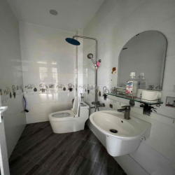 Cho Thuê Nhà Nguyên Căn Gần Chung cư Picity TX13 1Trệt 2Lầu 4Pn 4Wc