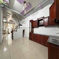 CHO THUÊ NHÀ NGUYÊN CĂN HT17 THÍCH HỢP LÀM CHDV