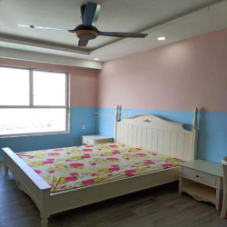 cho thuê căn hộ Sunrise city view 2pn2nvs