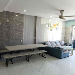 cho thuê căn hộ Sunrise city view 2pn2nvs