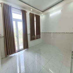 Cho Thuê Nhà Trệt 2 Lầu Sân Thượng KDC Cửu Long, Cần Thơ