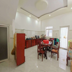Cho Thuê Nhà Trệt 2 Lầu Sân Thượng KDC Cửu Long, Cần Thơ