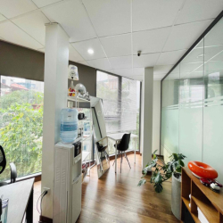 SANG NHƯỢNG VĂN PHÒNG ĐẸP KENG PHỐ HOÀNG CẦU-ĐỐNG ĐA 110M GIÁ CHỈ 16TR