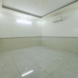 Cho Thuê Nhà Trệt 2 Lầu Sân Thượng KDC Cửu Long, Cần Thơ