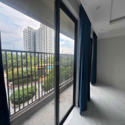 Căn Duplex View Hồ Bơi Đẹp