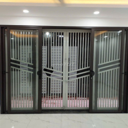 Cho thuê nhà Gia Quất, 35m, ô tô, nhà mới, full đồ ở ngay. Giá 8tr