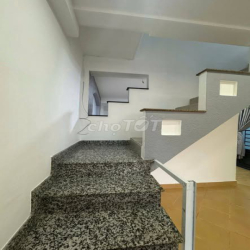 cho thuê đất 50m2 Bình Thạnh hẻm tới nhà
