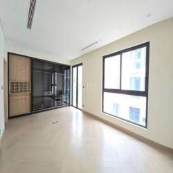 Cho thuê căn góc Shophouse 99m2, 5 tầng tại KĐT The Manor Central Park