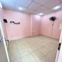 nhà NC MỚI ĐẸP 2 lầu 3pn hoàng văn thụ p4 Quận tân bình
