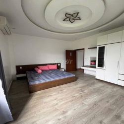 NHÀ 3 TẦNG LÊ VĂN THỊNH- CÓ NỘI THẤT