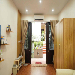 cần cho thue căn hô 19 thợ nhuộm nha mới sạch đep gần TT ho hoàn kiếm
