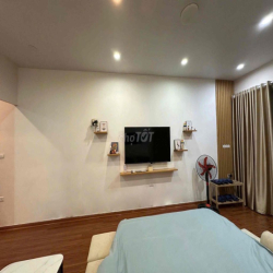 cần cho thue căn hô 19 thợ nhuộm nha mới sạch đep gần TT ho hoàn kiếm
