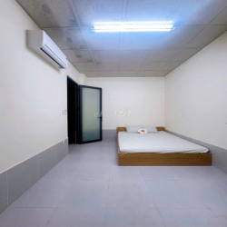 CHDV mới full nội thất cửa sổ trời ngay ĐH Nguyễn Tất Thành, Vườn Lài