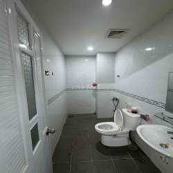 🔰CHO THUÊ NHÀ MỚI 4PN 5WC HẺM 519/ NGUYỄN VĂN KHỐI P8 GV