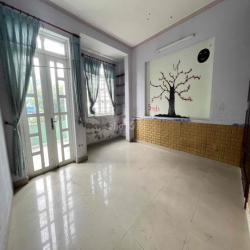 NHÀ NGUYÊN CĂN 1 TRỆT 3 LẦU LÃ XUÂN OAI