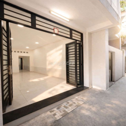 Nhà Mới Ngay Võ Văn Kiệt, Chương Dương Q1 có sẵn Nội Thất