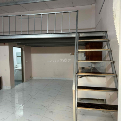 Phòng trọ Tình Quang, Giang Biên 50m2 (đã bao gồm gác xép 18m2)