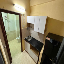 CHÍNH CHỦ CHO THUÊ PHÒNG TÁCH BẾP NGAY CHỢ HOÀNG HOA THÁM