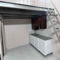 Phòng trọ Tình Quang, Giang Biên 50m2 (đã bao gồm gác xép 18m2)