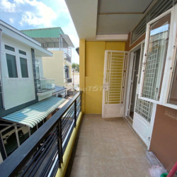 Nhà 3 phòng ngủ 2 mặt tiền hẻm – Hẻm Đề Thám – Gần Hồ Xáng Thổi